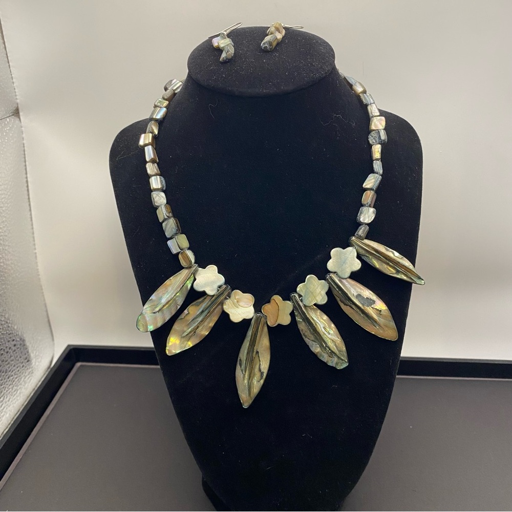 Iridescent Abalone Shell Flower Pendant Necklace and Earrings - Women Jewelry